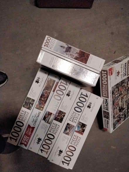 Photo of free 1000 pieces puzzles (Barrhaven) #1