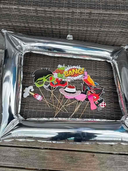 Photo of free Party photo frame (Downley HP13) #1