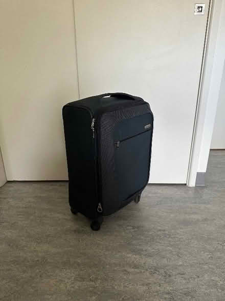 Photo of free Samsonite luggage bag (Cutteslowe OX2) #1