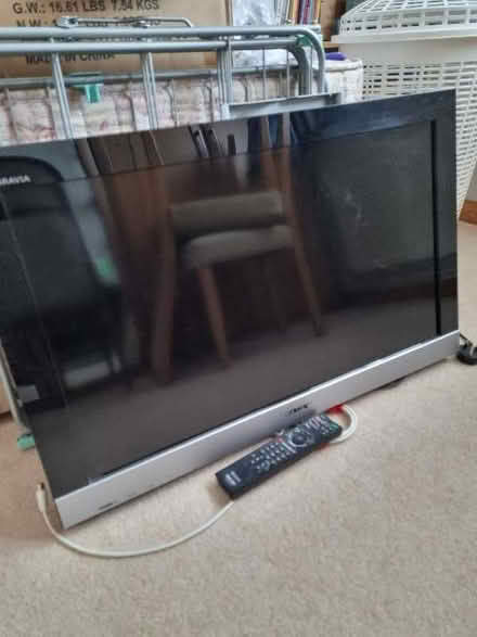 Photo of free 31inch TV (Runwell SS11) #1