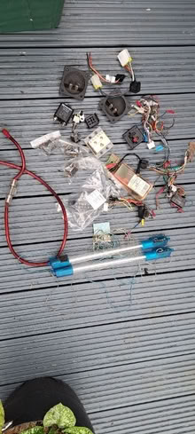 Photo of free Car stereo install bits (Sopwell AL1) #1