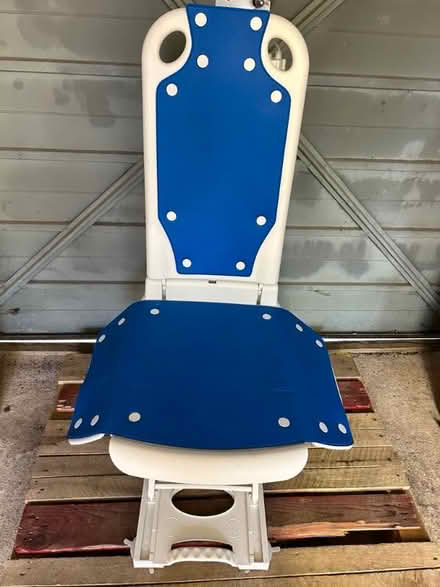 Photo of free Elixir bath chair good condition (Malvern Link WR14) #1