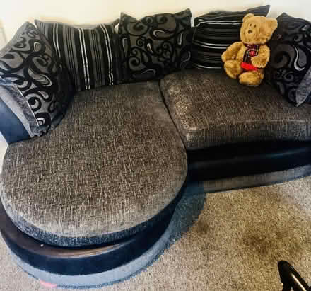 Photo of free Sofa chair (GL52) #3