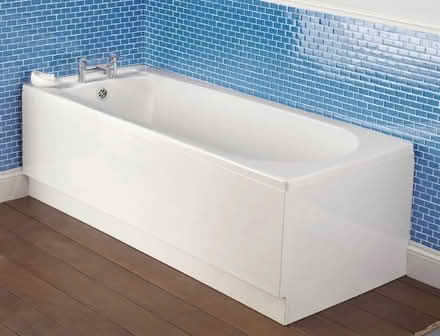 Photo of an old bath tub or similar (Midsomer norton) #1