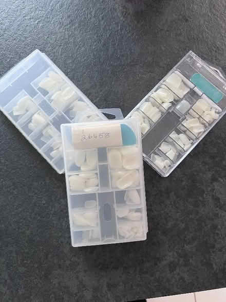 Photo of free False Nails (Woodville DE11) #1