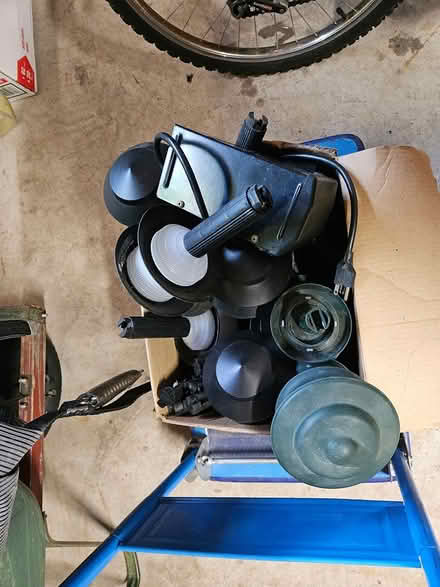 Photo of free 12 volt Moonray light system (Britannia & Winston Churchill) #1