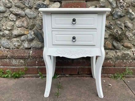Photo of free Small Chest of Drawers Dresser (BN11) #1