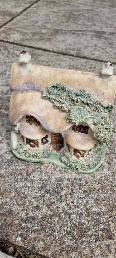 Photo of free Mini house, chipped chimney (Kidlington OX5) #1