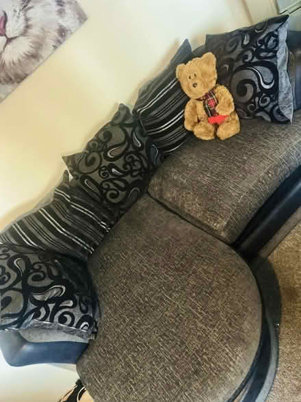 Photo of free Sofa chair (GL52) #2