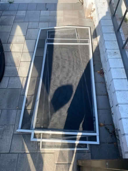 Photo of free Screens (Sun Valley / North Hollywood) #1