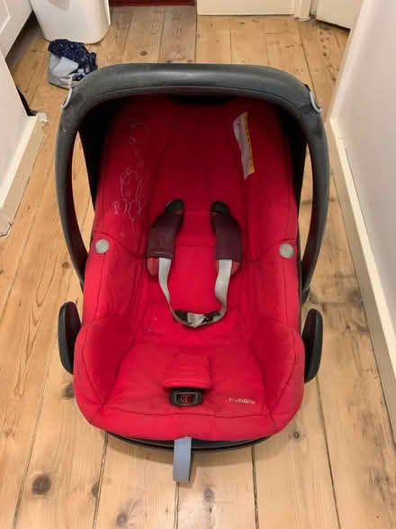 Photo of free Baby car seat Maxi Cosi Pebble (Camberwell SE5) #1