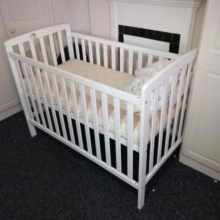 Photo of free Baby cot, Bed (Ilford) #2