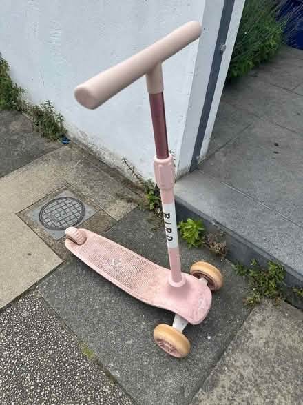Photo of free Birdie scooter (SW13) #1