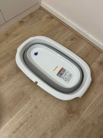 Photo of free Harmony Collapsible Baby Bath (Longbrnton NT NE12) #2