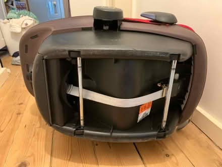 Photo of free Baby car seat Maxi Cosi Pebble (Camberwell SE5) #3