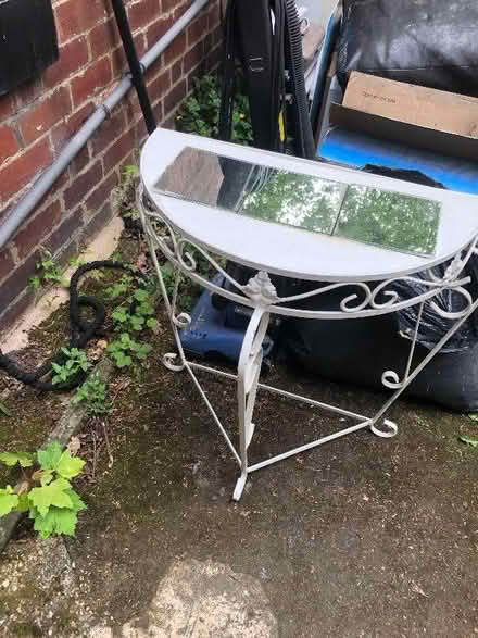 Photo of free Small dresser table with mirrors (Hunter's Bar S11) #1