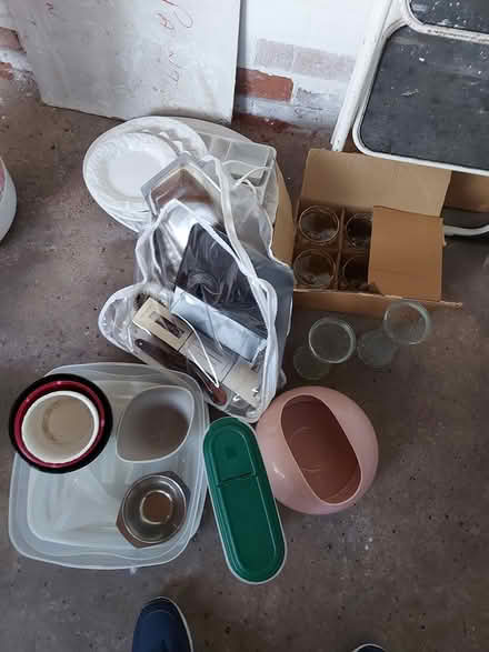 Photo of free Pots (Heswall wirrsl) #1