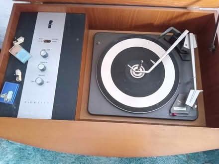 Photo of free Garrard record player, Model 2000 (Widnes) #2