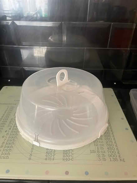 Photo of free Cake carrier (Gillingham ME7) #1