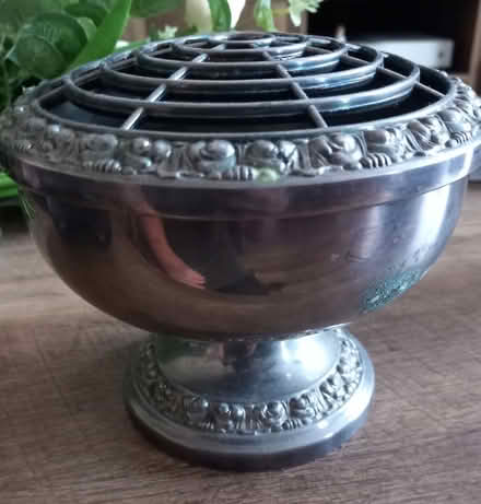 Photo of free Flower pot (Eastwood NG16) #1