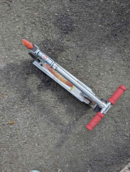 Photo of free Razor scooter (Allendale NJ) #2