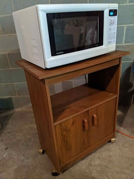 Photo of free Microwave & Cart (Southwest - Biltmore Lake) #2