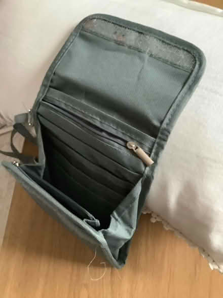 Photo of free Travel wallet (Jennyfields HG3) #3
