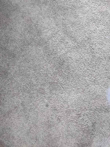 Photo of free Circular grey rug (Sothall S20) #1