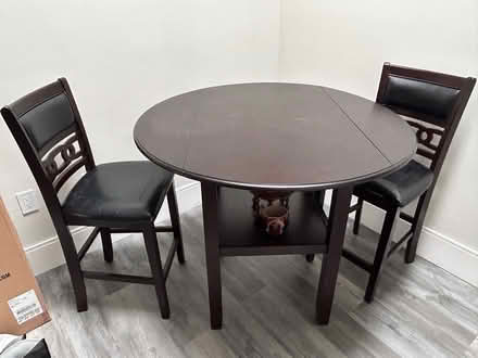 Photo of free Dining table and two chairs (Near Broadway/Revere Beach Pkw) #1