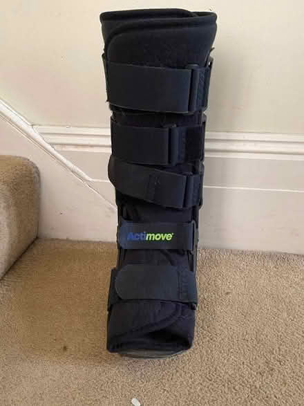 Photo of free Orthopaedic Boot (Barons Court W14) #1