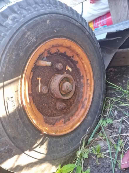 Photo of free Trailer parts(rusty) (Uxbridge UB8) #3