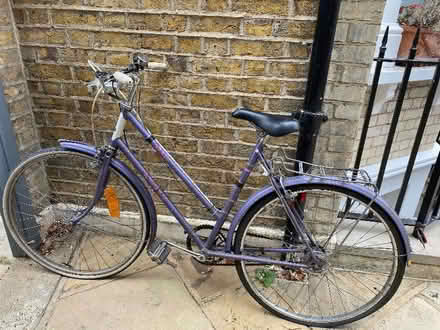 Photo of free Woman's Bike (Wandsworth Common SW12) #1