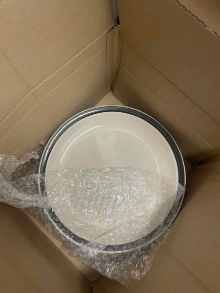 Photo of free Dinner set and kitchen items (SW15) #1