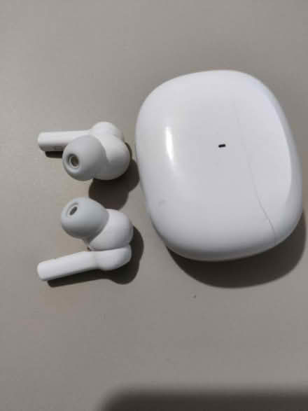 Photo of free Bluetooth wireless earphones (only one reliably working) (Peachcroft OX14) #1