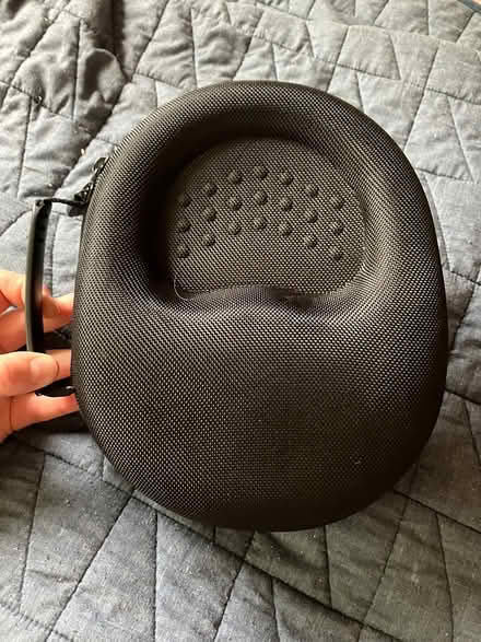 Photo of free Headphone holder case (Mitcham) #2