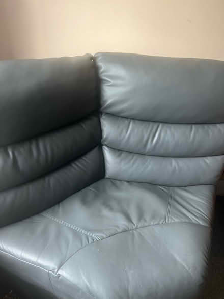 Photo of free 5 seater L sofa lazy boy recliner (Upper holloway N19) #3