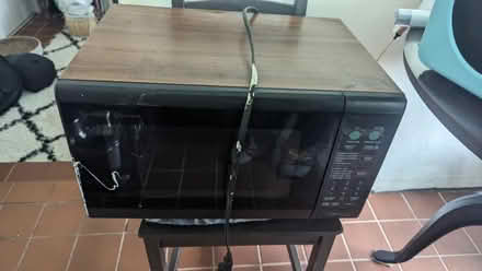 Photo of free Old clunker of a microwave (San Diego) #1