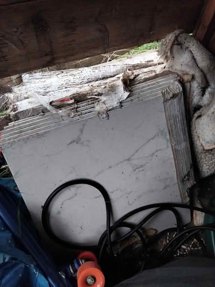Photo of free White Marble Effect Floor Tiles (TN17) #1