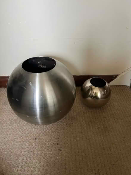 Photo of free 2 x Vase (TW2 Twickenham) #1