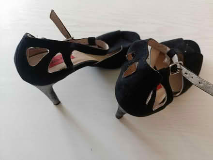Photo of free Size 7 black heels (Redhill RH1) #4