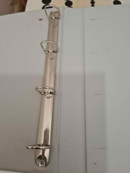 Photo of free 4-ring binders (Streatham SW16) #2