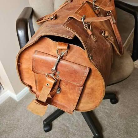 Photo of free Greek leather large bag with shoulder strap (IP5) #2