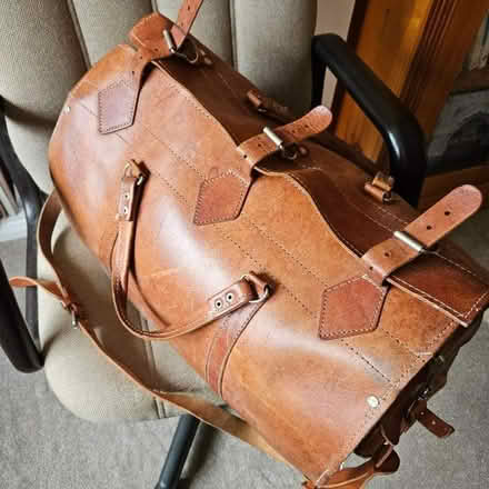 Photo of free Greek leather large bag with shoulder strap (IP5) #1