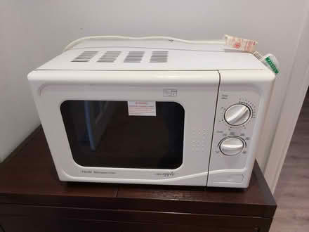 Photo of free Hinari microwave (Carnforth LA5) #1