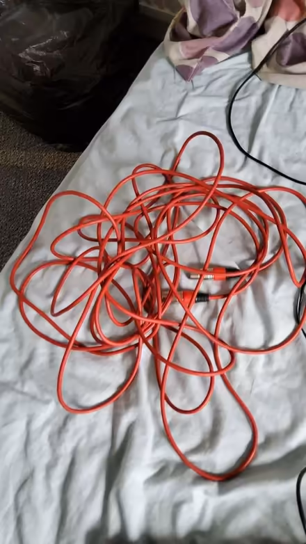 Photo of free DMX / XLR cable (BS4) #1