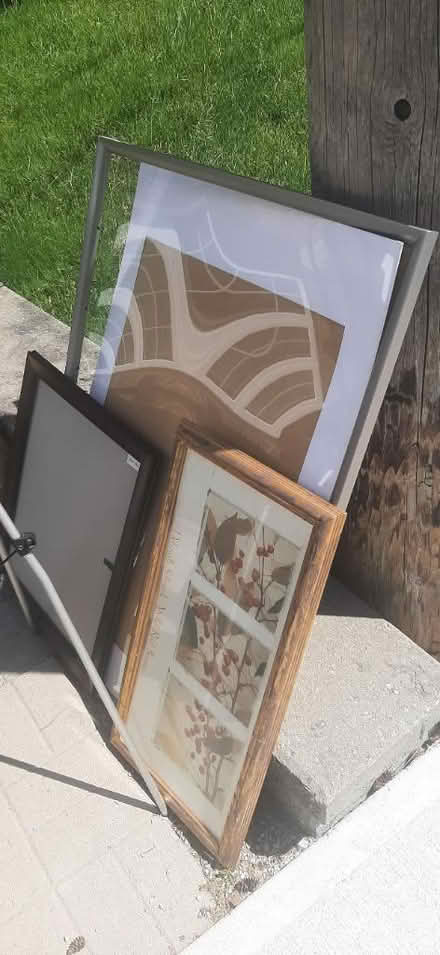 Photo of free Curb find: golf net, frames, etc (Bloor St W & Jane St) #1