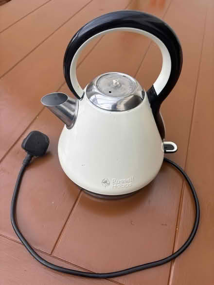 Photo of free Working kettle (Southfields SW18) #1
