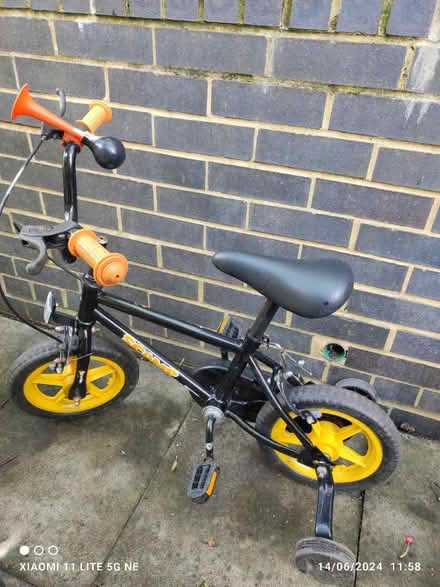 Photo of free 🚲 Bicycles (Wallington SM6) #2