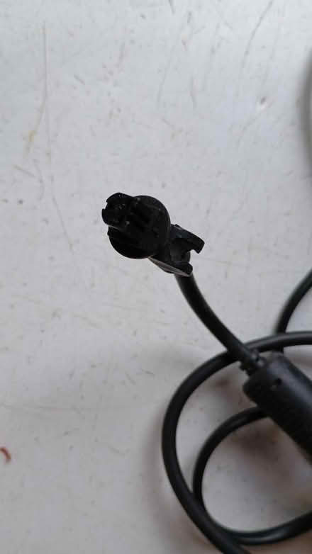 Photo of free Dell laptop charger (IP4) #2