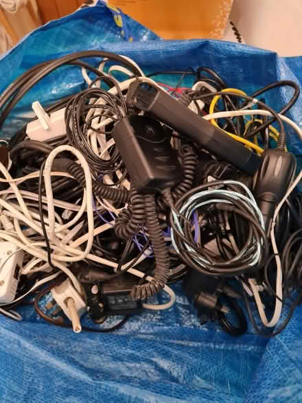 Photo of free Assorted wires, plugs and cables (Streatham SW16) #1
